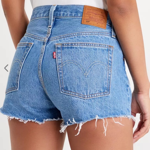 Levi’s 501 Shorts - Picture 1 of 10